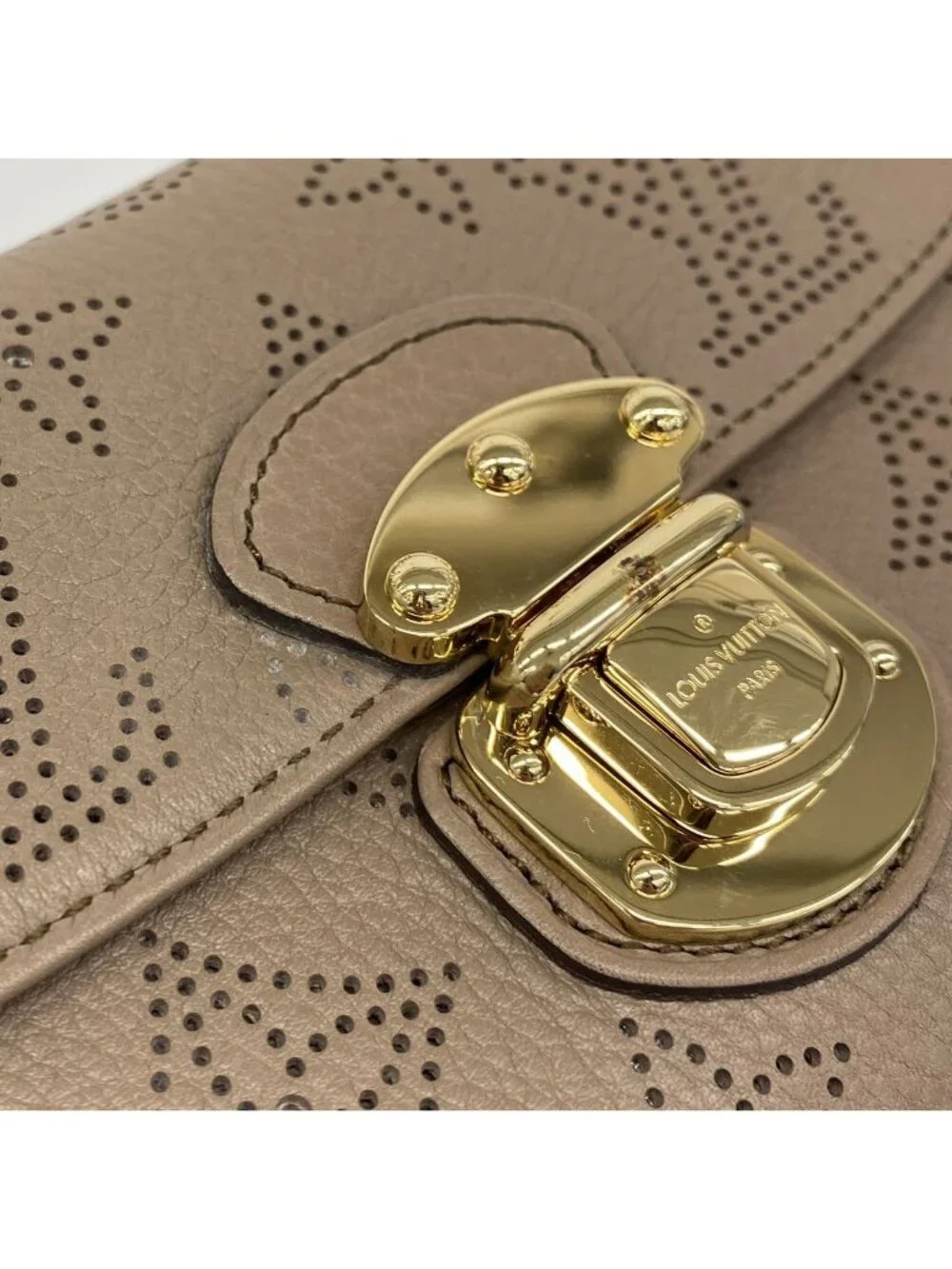 Louis Vuitton Trifold Wallet Mahina Portefeuille Amelia Poodle